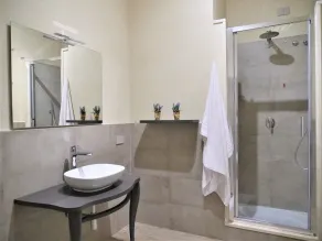 Modern Apartment in Agliana with Shared Garden - Image 4