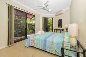 Large Beachfront Apartment - Image 5