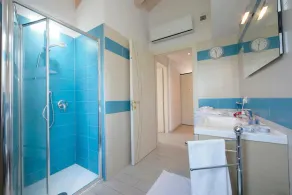 Silver Lake lake shore with Balcony&Air-Co - Happy Rentals - Image 4