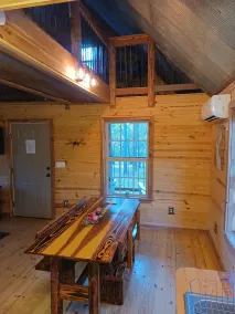 Cabin overlooking creek close to National Forrest a great place to relax - Image 4