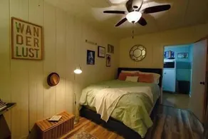 Riverfront Cabin:Wrap Around Deck & 3 Season Room - Image 4