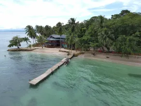 Bocas Beachfront Lodge - Image 4