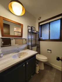 Spacious Mid Century apartment - 5 min walk to Reed College - Image 2