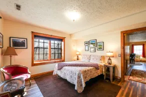 Relax in Nature's Beauty: Private Log Cabin w/ two Spacious, Open Living Areas - Image 2