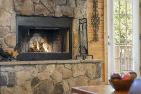 Premium Rustic Cabin Perfect Getaway, Private Hot Tub,Piano, Near Shows & Big Cedar, Jacuzzi Tub! - Image 1