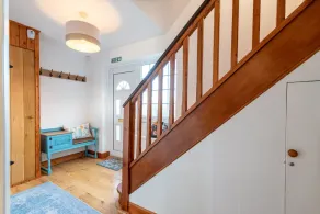 Cosy home with easy access to Cardiff city centre - Image 2