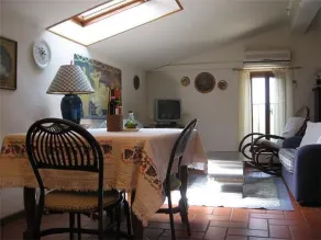 Studio mit privatem Balkon, herrlicher Aussicht, WLAN, Gemeinschaftspool, in der Nähe des Dorfes - Image 3