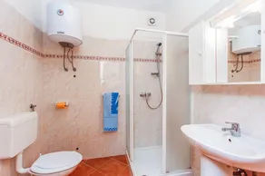 Only 100 meters to the beach with air conditioning and WiFi - Image 2