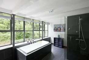 Appartement loft 160 m2 de style usine dans un monument Bauhaus pour 6 personnes - Image 3