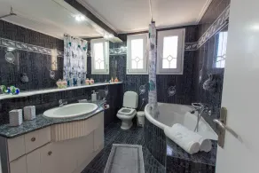 Mertoula House - Image 2