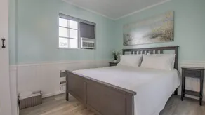 Adorable One Bedroom Cottage along the Sacramento River - Image 3