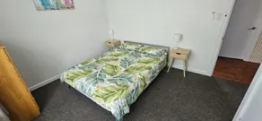 Comfortable air conditioned, pet friendly holiday home with large open... - Image 5