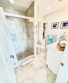 Rare 1BR / 2BA Ocean View Condo with Full Kitchen & Living Room.  Walk to Pier - Image 3