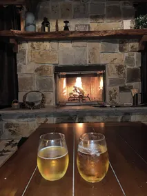 Guest favorite . pet friendly house,fast Wi-Fi,5min to Castle Rock Lake. Relax - Image 5