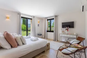 Fremragende 5 * fredet villa med fantastisk udsigt i Ménerbes - Image 5