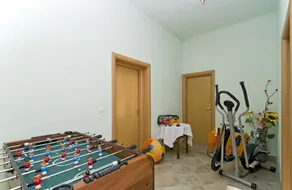 Ruhige und entspannende Wohnung mit Pool und Laube - Image 2