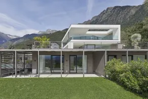 Design Suite mit spektakulären Blick auf die umliegende Bergwelt - Image 5