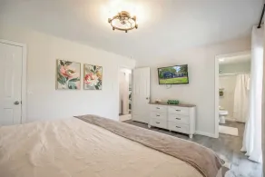 Beautiful Updated Clemson Lake House - 4 Miles from Downtown Clemson and the Stadium - Image 4