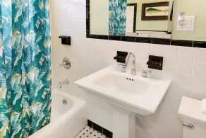 Turtle Cove - Oceanfront Estate mit 4 gemütlichen Cottages - Image 2