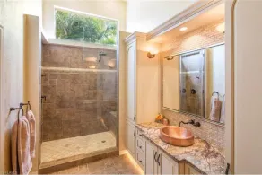 Naples Lakefront pool-spa home - Image 4