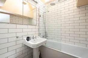 Hill House Apartment - Image 2
