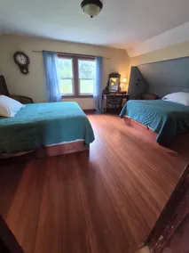 Vintage Island Home 2 blocs de la ville. 4 Bdrs, 2 cuisines, 3 salles de bain. Peut dormir 14 - Image 4