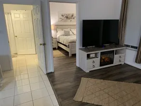 Literally: 15 steps to the Heated Pool/Ground Floor Condo/King Bed/Free Parking - Image 5