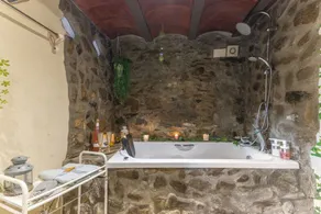 Casa de férias 'La Casa De Los Bonales' com vista para a montanha, terraço privado e jardim privado - Image 5