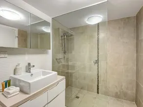 1 Bright Point Apartment 1401 - Image 4