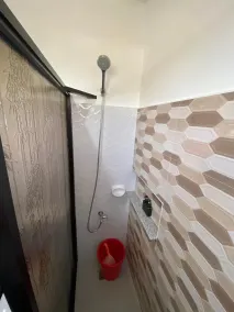 Modern Apartment with Balcony - Image 3