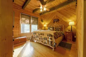 Camp Bell at Twin Rivers |Cozy Riverfront Cabin - Image 3