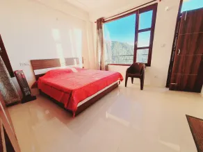 Une escapade cosy dans les contreforts de Shimla, avec tout le confort de la maison ! - Image 2