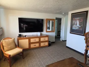 New Western Inn & Suites - Image 2