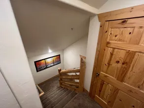 Park City Timber Wolf Chalet - 5 min walk to Cabriolet & 1 min to town shuttle! - Image 2