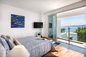 Luxury Beachfront Villa Brela Pride -Heated Pool - Image 4
