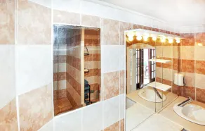 2 Bedroom Gorgeous Home In Villeneuve-Les-Montrea - Image 4