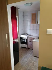 Woodstone apartment - Image 5