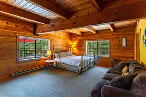 Secluded  and PRIVATE Sierra Nevada Foothills vineyard home - Image 5