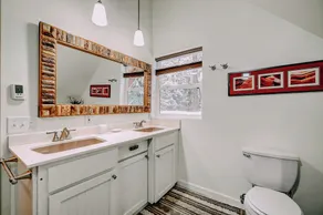 Beautiful House near Mt. Rainier National Park and Crystal Mountain Ski Resort - Image 4