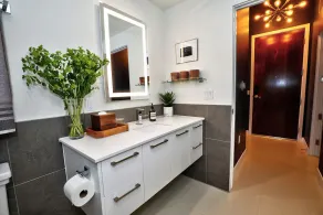 Downtown LA Loft w/ Rock & Roll Vibe, Rooftop Pool + Free Parking - Image 2