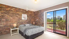 Coral Gardens unit 2 - Water views and easy walk to Twin Towns Services Club - Image 3