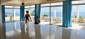 Aphrodite Beach Hotel - Image 3
