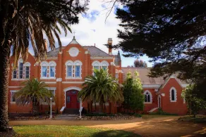 The Old Convent St Arnaud - Image 4