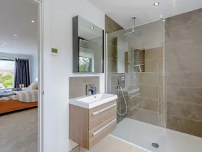 Westway - Colwell Bay - Image 4