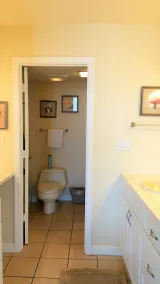 GREAT LOCATION, SPACIOUS DIRECT OCEANFRONT 2 BEDROOM CONDO - Image 2