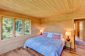 Beautiful home with mountain and river views. - Image 4