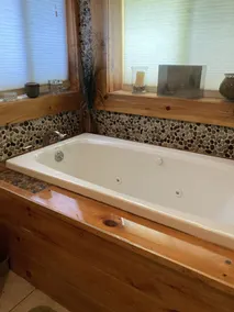 Adirondack Mountain Lodge - Image 3