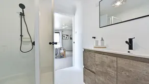Silverwater Serenity Shores Absolute Waterfront On The Lake - Image 3