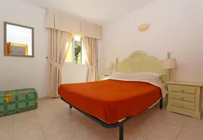 Rooftop Paradise Apartment - Image 5