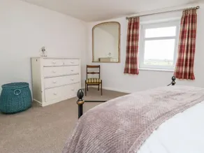 11 TOWER STREET, pet friendly, character holiday cottage in Richmond - Image 5